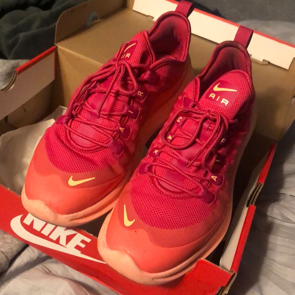 Sold-Nike air max